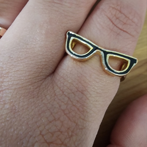 Kate Spade black frames ring size 8 - Picture 2 of 2